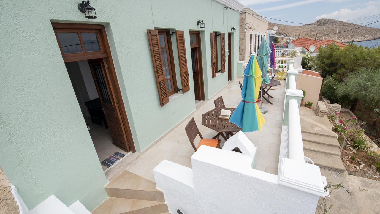 Roulas Apartments Chalki Town Exterior foto