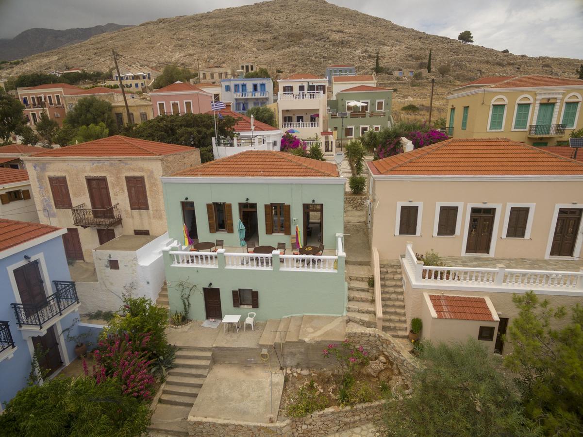 Roulas Apartments Chalki Town Exterior foto