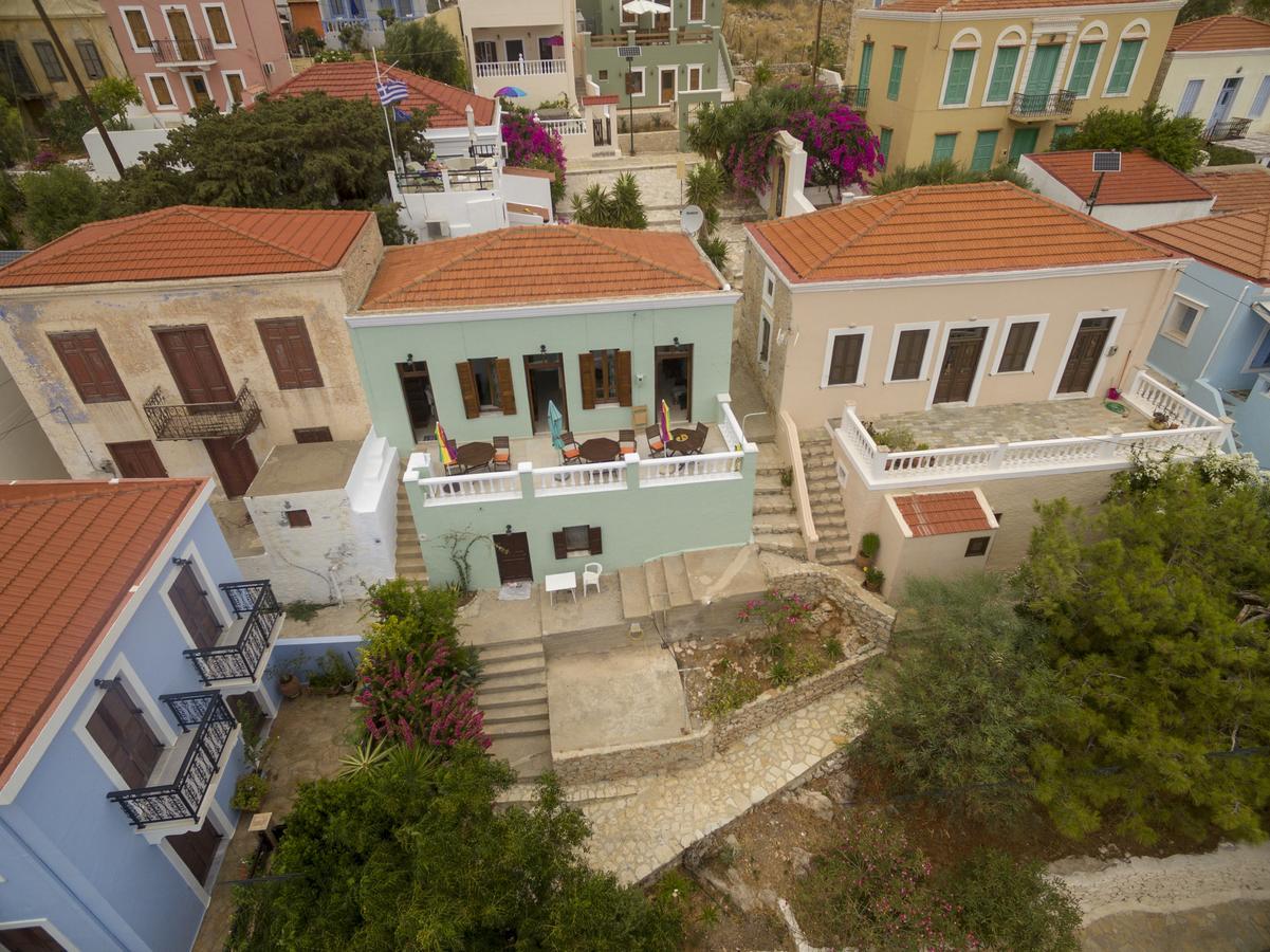 Roulas Apartments Chalki Town Exterior foto